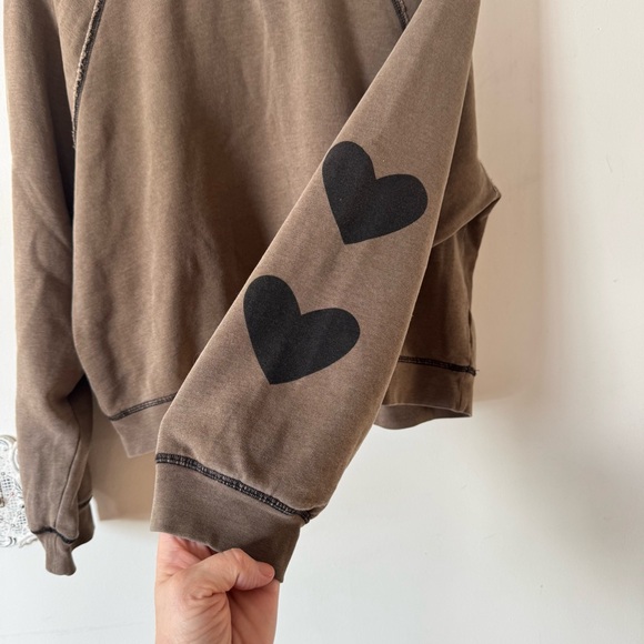 Saltwater Luxe Lounge Set Brown Heart Kevvy Sweatshirt and Elara Pants S / M - Picture 9 of 13